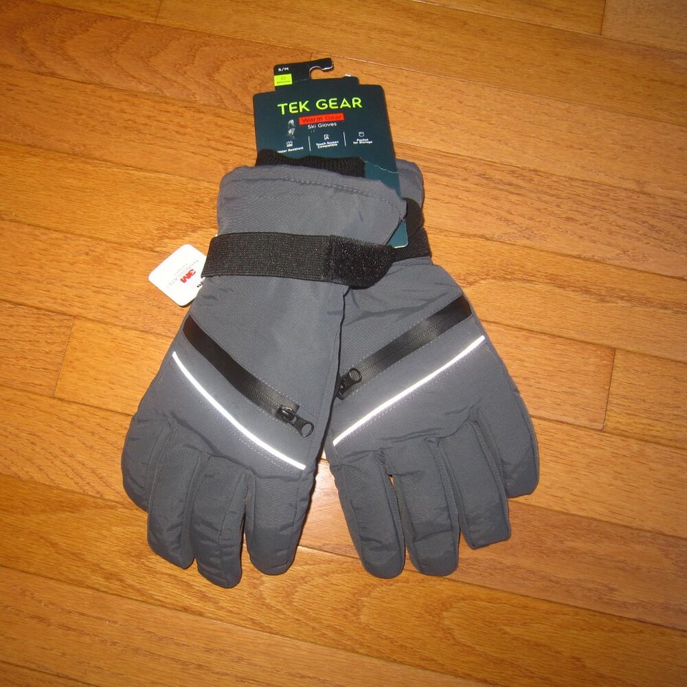 Tek Gear S/M Gray Water Resistant Touchscreen Winter Ski Gloves Thinsulate 3M